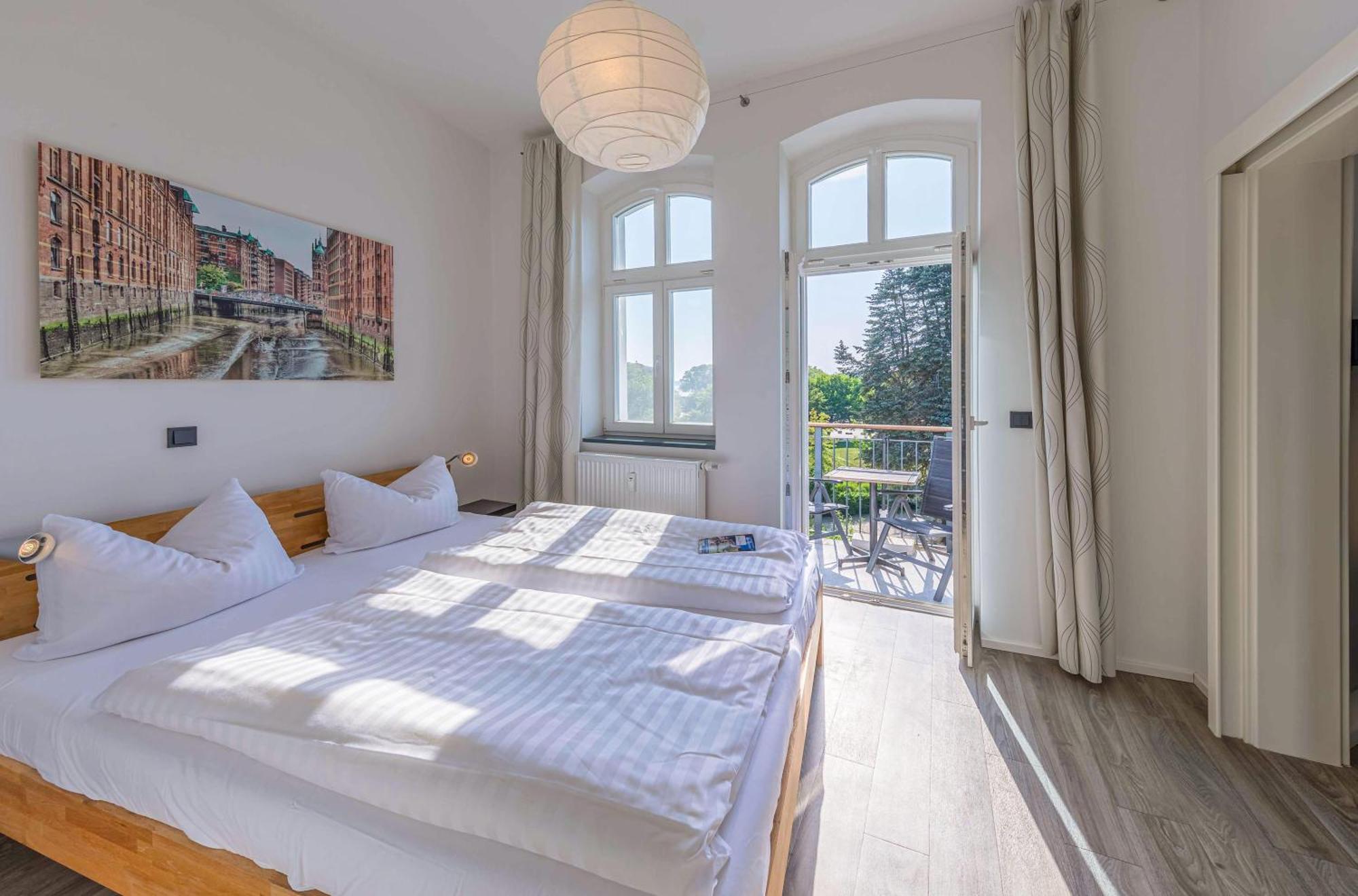 Altstadtapartment Carli- Komfortable Ferienwohnung Im Herzen Von Waren Варен Екстериор снимка